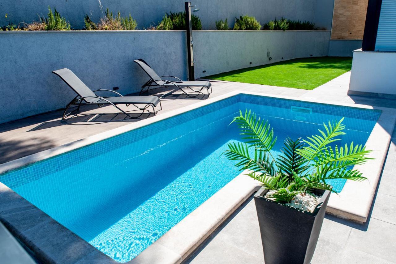 Lion'S Beach Apartment Podstrana Exterior foto